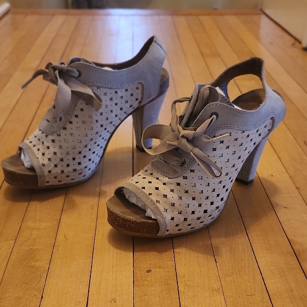 Stylish Gray Women's Heels